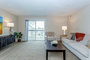 Hudson Pointe in Kansas City, MO - Building Photo