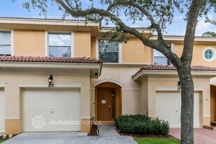 215 River Bluff Ln in Royal Palm Beach, FL - Building Photo