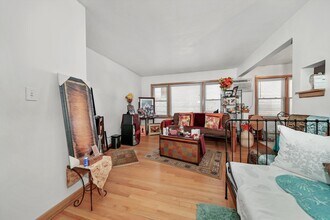 425 S Kenilworth Ave in Oak Park, IL - Building Photo - Building Photo