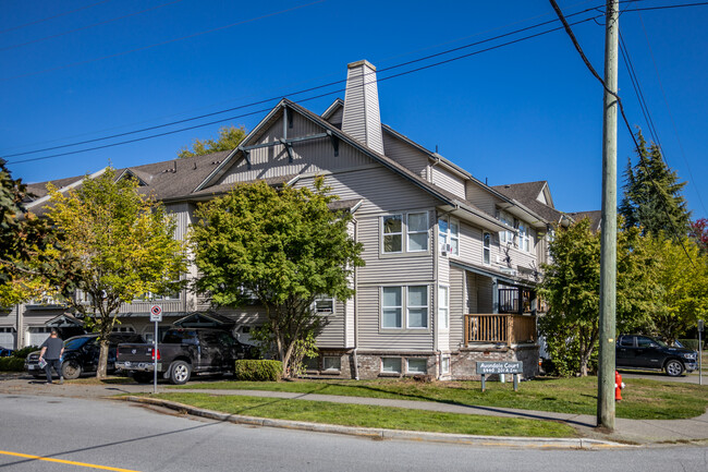 Avondale Court in Langley, BC - Building Photo - Building Photo