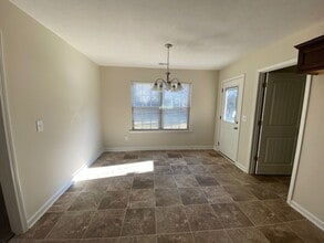 239 Grace Ct in Manchester, TN - Building Photo - Building Photo