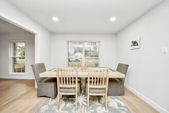 10003 Briarwild Ln in Houston, TX - Building Photo - Building Photo