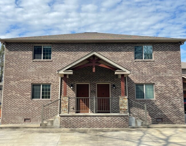 property at 712 20th St