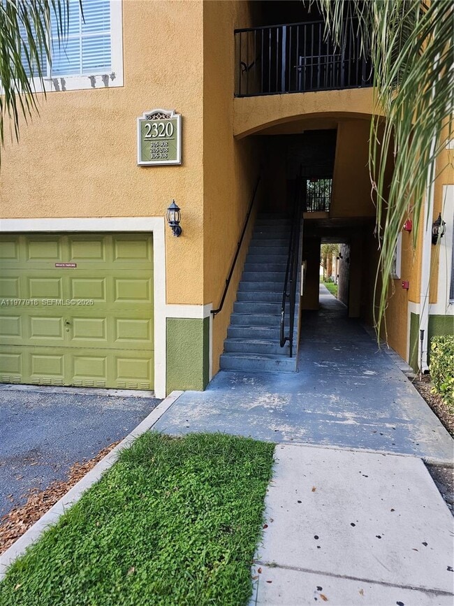 2320 E Preserve Way in Miramar, FL - Building Photo - Building Photo