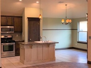 3036 NW 191st Terrace in Edmond, OK - Building Photo - Building Photo