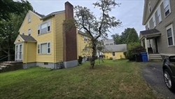 35 Oak Ave in Belmont, MA - Building Photo