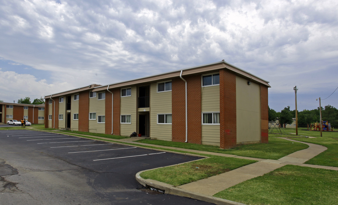 Bradford Apartments in Tulsa, OK - Building Photo