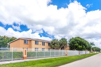 Cameron Creek, Florida City Apartments in Florida City, FL - Building Photo - Building Photo