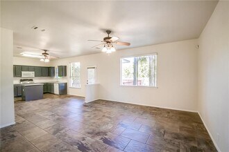 3772 Top Rock Ln in Round Rock, TX - Foto de edificio - Building Photo