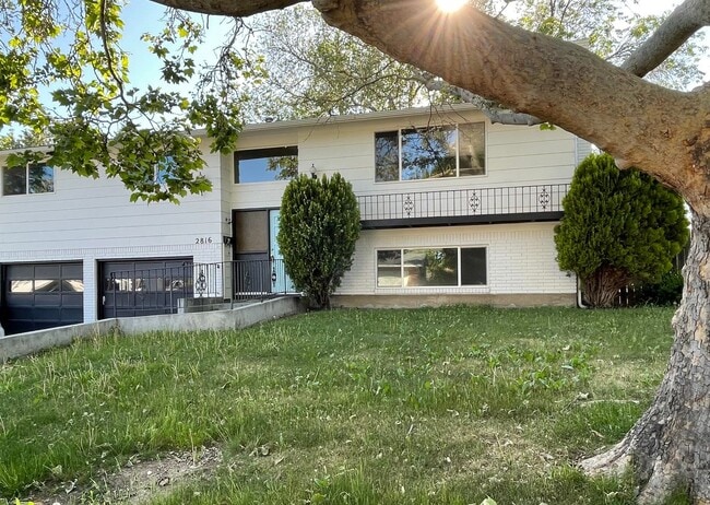 property at 2816 Malibu Rd