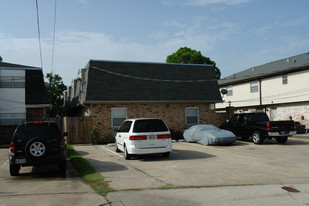 4848 Quincy St Apartments