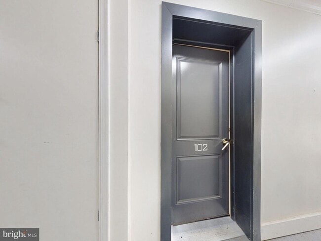1821 T St NW, Unit 102 in Washington, DC - Building Photo - Building Photo