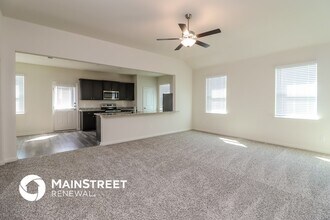 157 Switchback Hl Rd in Newark, TX - Foto de edificio - Building Photo