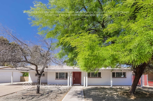 3114 W Charter Oak Rd