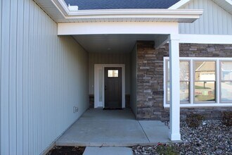 2655 S Muirfield Pl in Urbana, IL - Building Photo - Building Photo