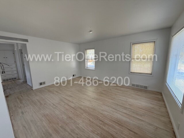 556 Navajo St in Salt Lake City, UT - Foto de edificio - Building Photo