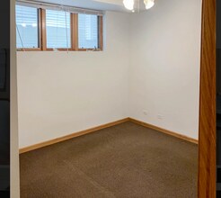 2735 N Wayne Ave, Unit 1n in Chicago, IL - Foto de edificio - Building Photo