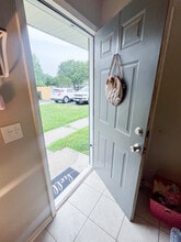 916 E Market St in Warrensburg, MO - Building Photo - Building Photo