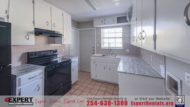 907 Wells St in Killeen, TX - Building Photo - Building Photo