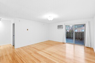 125 Oswego Summit in Lake Oswego, OR - Building Photo - Building Photo