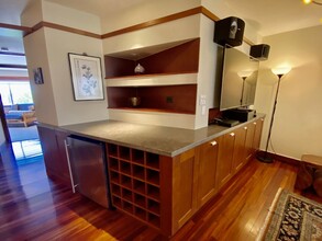 7811 Eads Ave in San Diego, CA - Foto de edificio - Building Photo