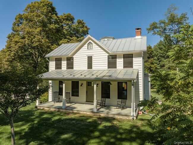 4-6 Old Primrose Hill Rd in Rhinebeck, NY - Building Photo - Building Photo