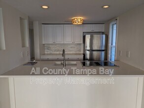 4230 36th Ave S in St. Petersburg, FL - Building Photo - Building Photo