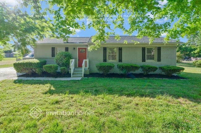 10645 Stonewall Rd in Huntersville, NC - Foto de edificio - Building Photo