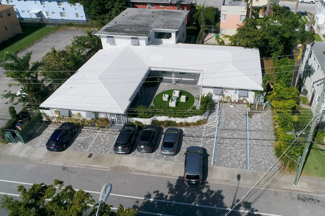 515 NE 82nd St in Miami, FL - Foto de edificio