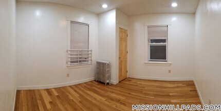 14 Logan St in Boston, MA - Foto de edificio - Building Photo