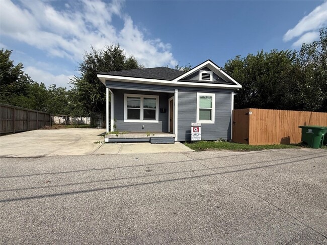 property at 1 Canal Ct