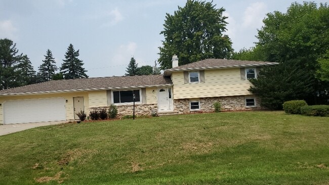 property at 324 W Sunset Ave