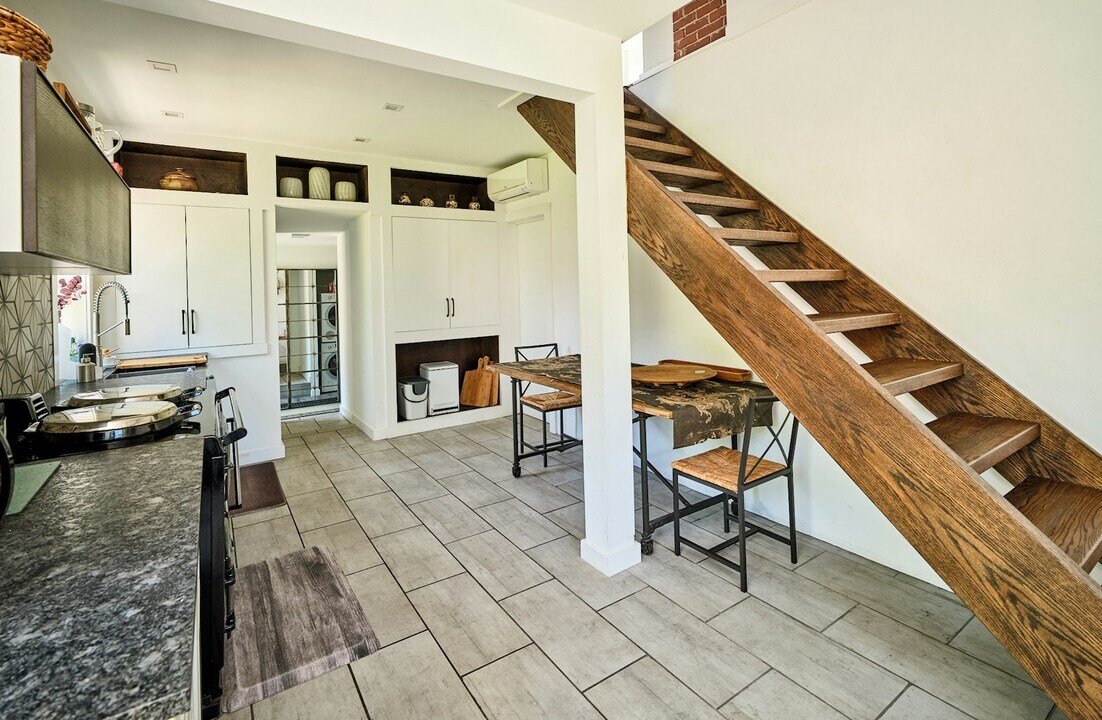 6098 Upper York Rd in New Hope, PA - Building Photo