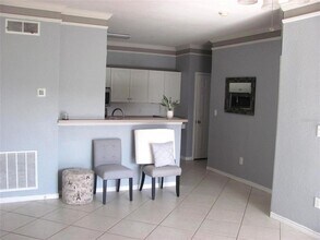 4312 Bayside Village Dr in Tampa, FL - Building Photo - Building Photo