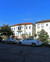 871 S New Hampshire Ave Apartments