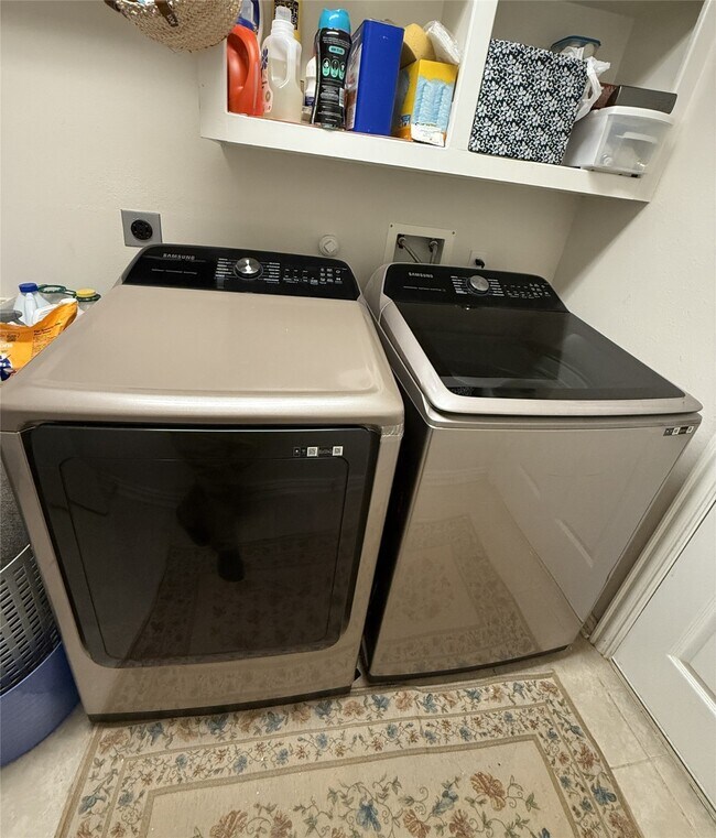 814 Spring Mist Ct in Sugar Land, TX - Building Photo - Building Photo