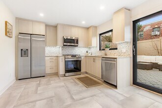 5501 John F. Kennedy Blvd in West New York, NJ - Building Photo - Building Photo