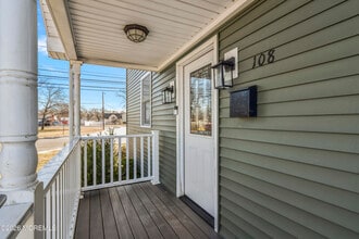 108 Morris Ave in Belford, NJ - Building Photo - Building Photo