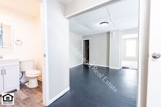 229 E William St in Kendallville, IN - Building Photo - Building Photo