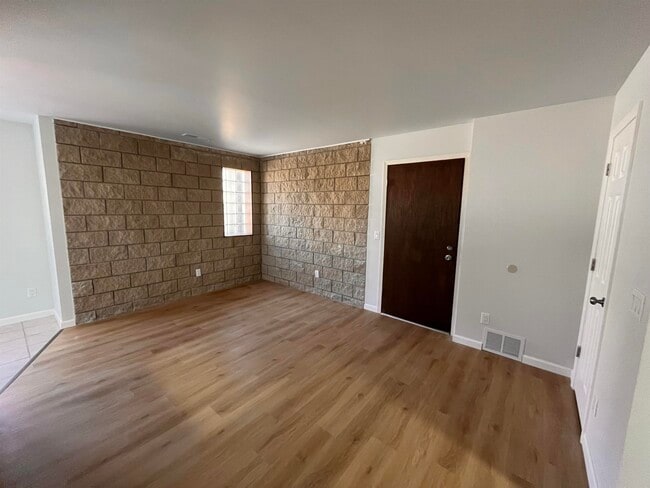 property at 236 N Fair Oaks Ave