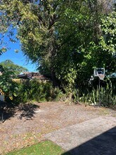 1219 NW 40th St, Unit 1 in Miami, FL - Building Photo - Building Photo