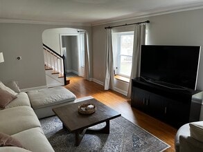 1838 Oakridge Dr in Charleston, WV - Building Photo - Building Photo