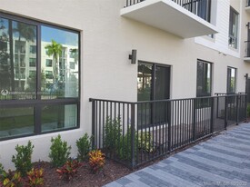 8301 NW 41st St in Doral, FL - Building Photo