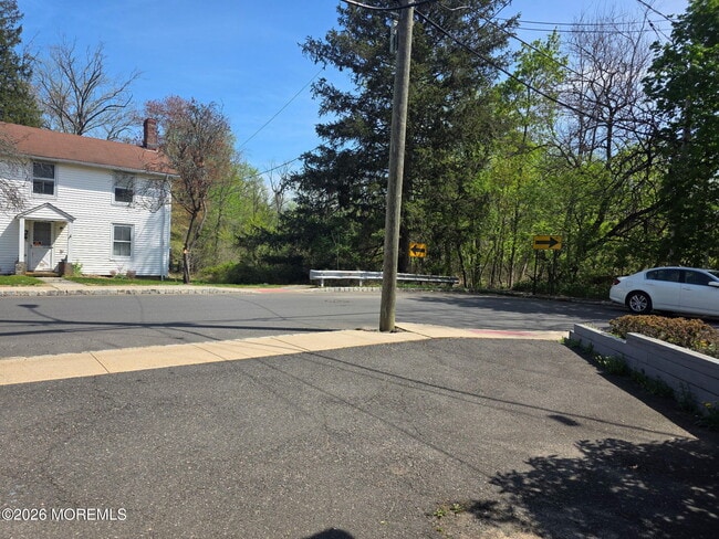 19 Dey St in Englishtown, NJ - Building Photo - Building Photo
