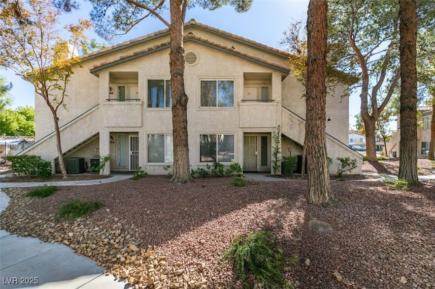5211 Caspian Springs Dr, Unit 101 in Las Vegas, NV - Building Photo