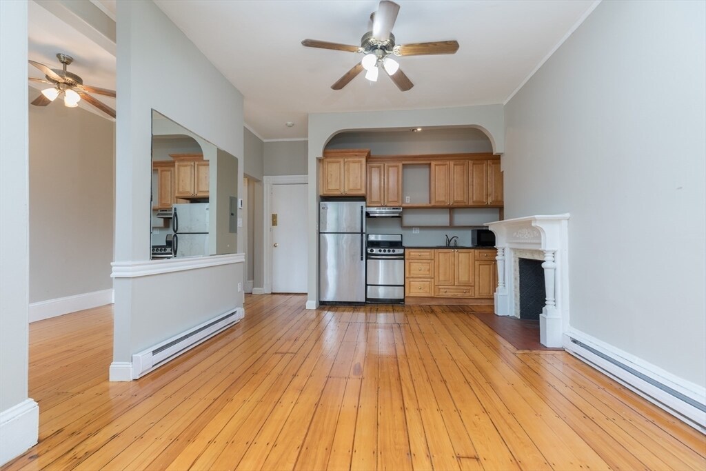 16 Cumberland St in Boston, MA - Building Photo