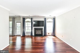 2954 Yarling Ct in Falls Church, VA - Building Photo - Building Photo