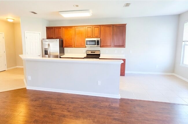 13364 Beach Blvd, Unit 238 in Jacksonville, FL - Foto de edificio - Building Photo