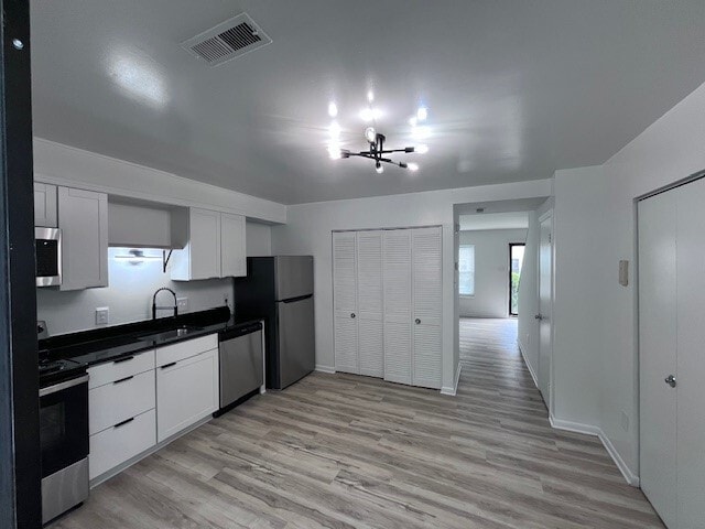 property at 2768 Gatewood Cir