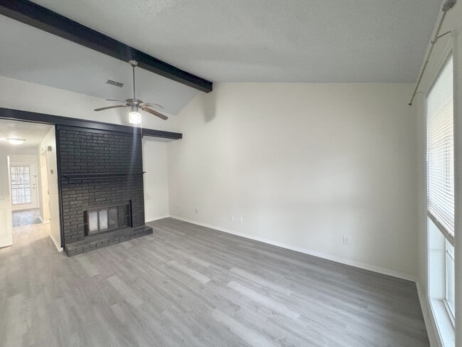 3092 S Wesley Ct in Memphis, TN - Building Photo - Building Photo